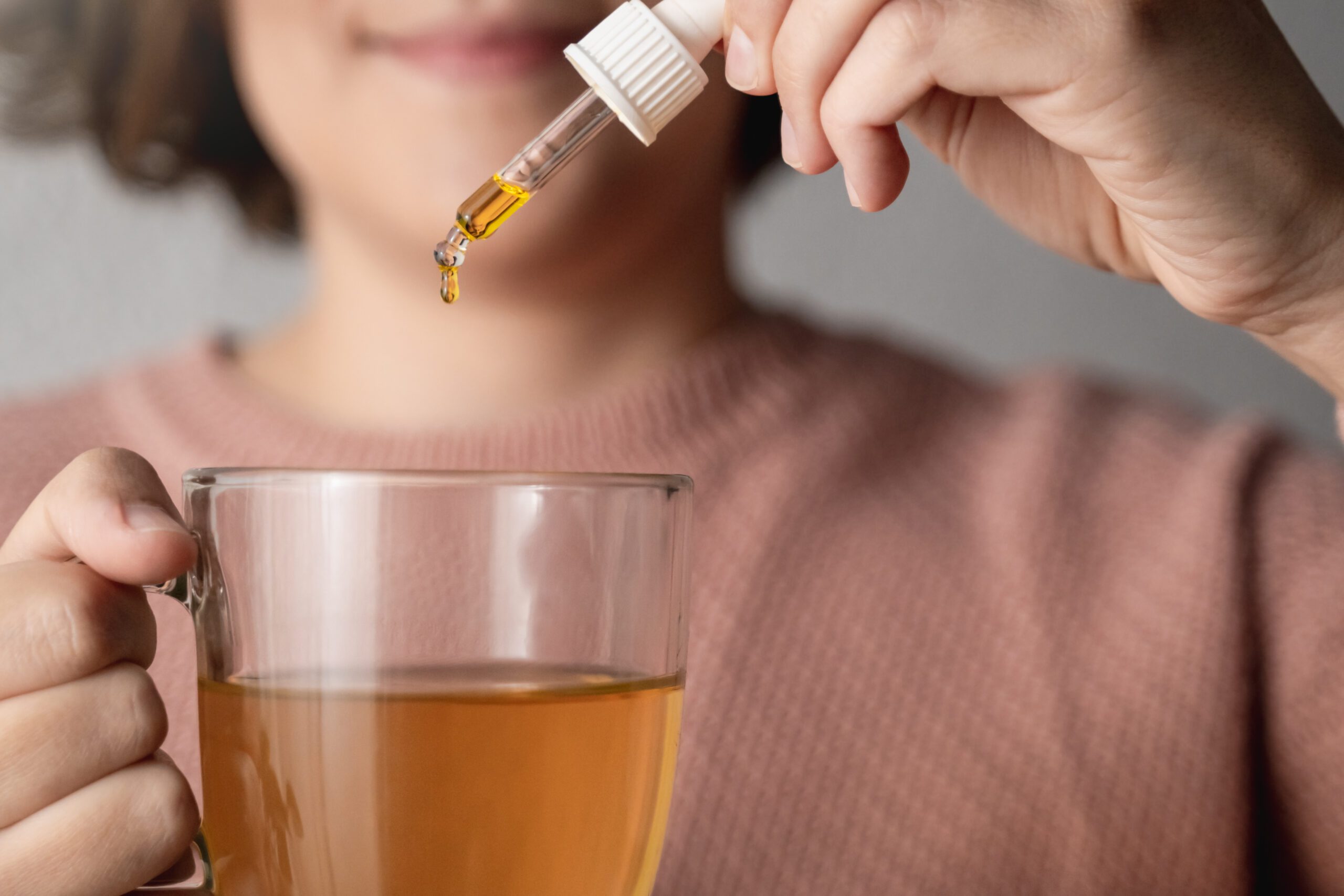 Using Premium Hemp CBD Oil To Reduce Occasional Anxiety And Stress - CBD Articles - Mindful Medicinals Sarasota